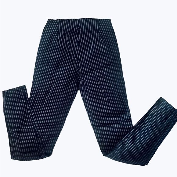 Who What Wear Black & White Pin Stripe Pull On Pants Size 2 - Picture 6 of 7